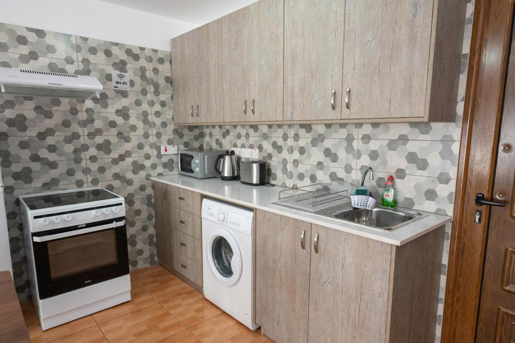 Napa Centrale Suites Ayia Napa Eksteriør billede